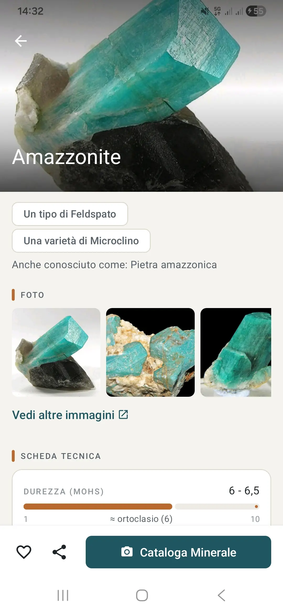 Scheda di un minerale con durezza di Mohs, striscio e formula chimica