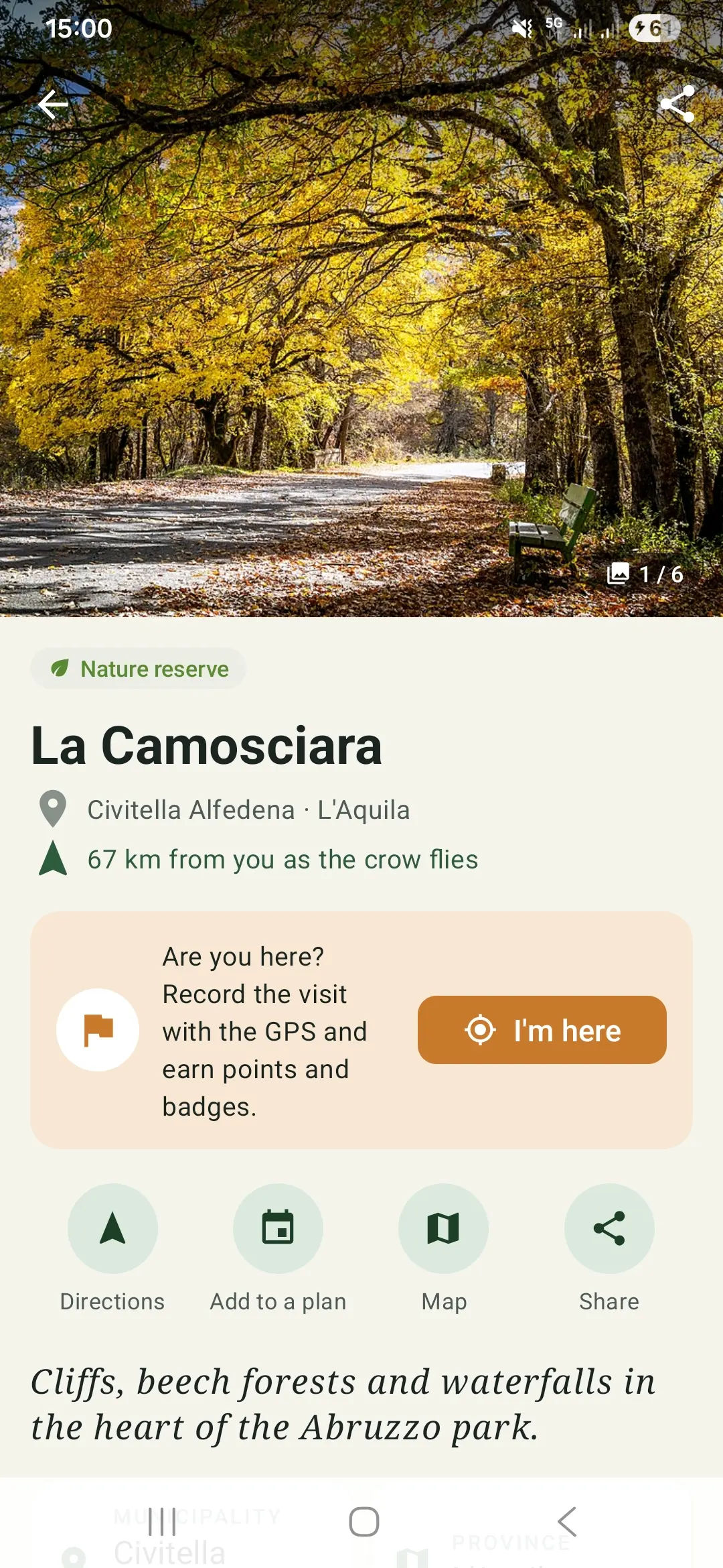 Place page with photos, trail data and weather